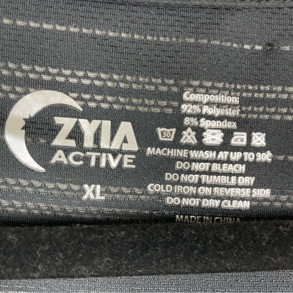 Zyia black lasercut tank XL - Picture 2 of 4